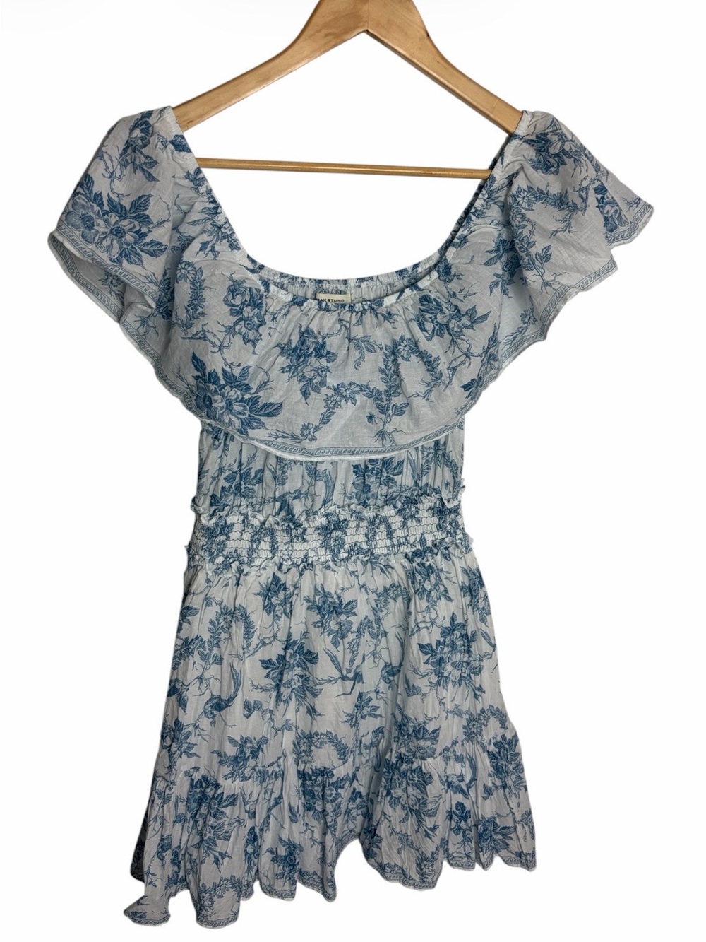 Max studio blue & white cotton floral smocked mini dress size L